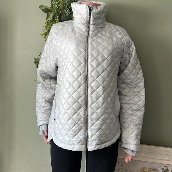 BCBG MAXARIA jacket - Picture 2 of 10